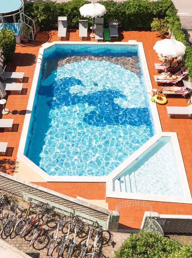 Hotel President Lido di Jesolo Exterior foto
