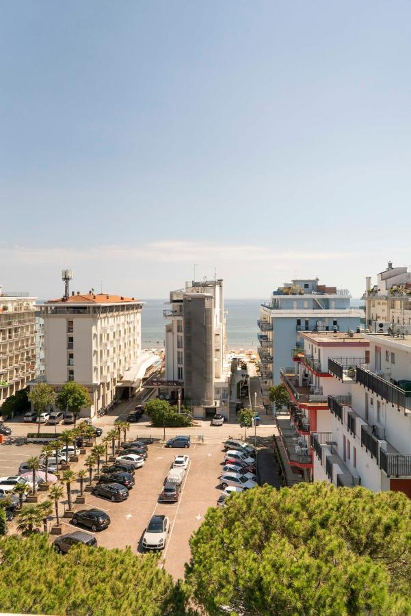 Hotel President Lido di Jesolo Exterior foto